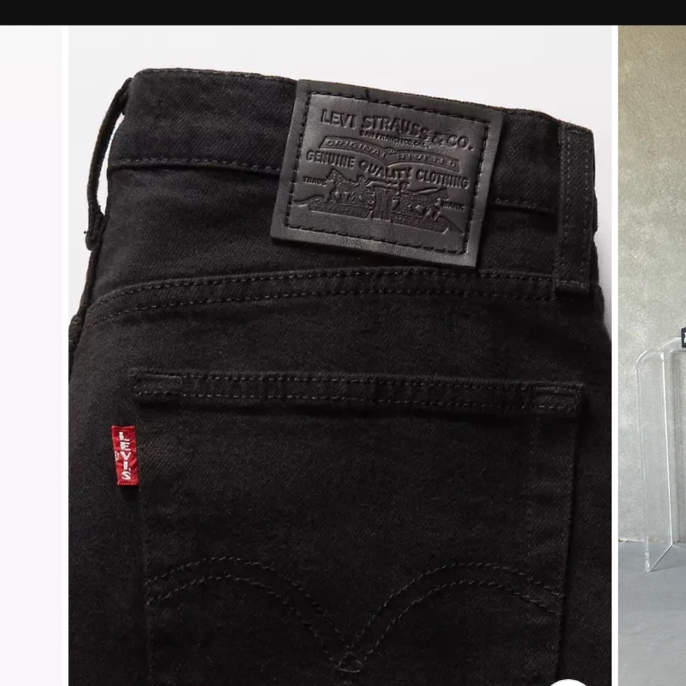 Levi's Women's Straight Leg Jeans in Black
